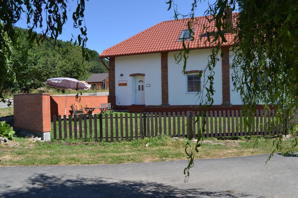 Apartman75 Tisnov Exterior foto